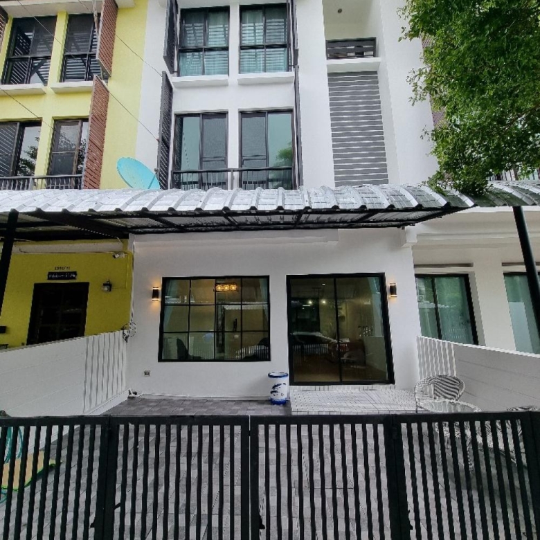 Home office for rent in the middle of Sukhumvit 77 (SPSAM2143)